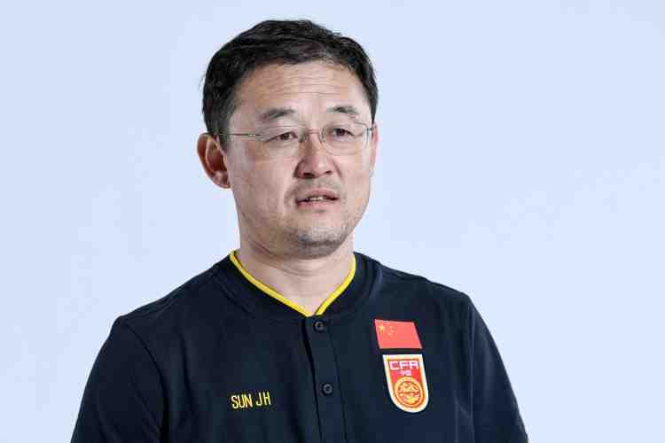李璇谈孙继海青训风波：觉得机构违规收费，就找相关部门仲裁