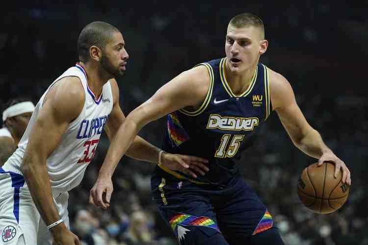 巴图姆：约基奇是唯一一个在FIBA和NBA都是最强球员的人