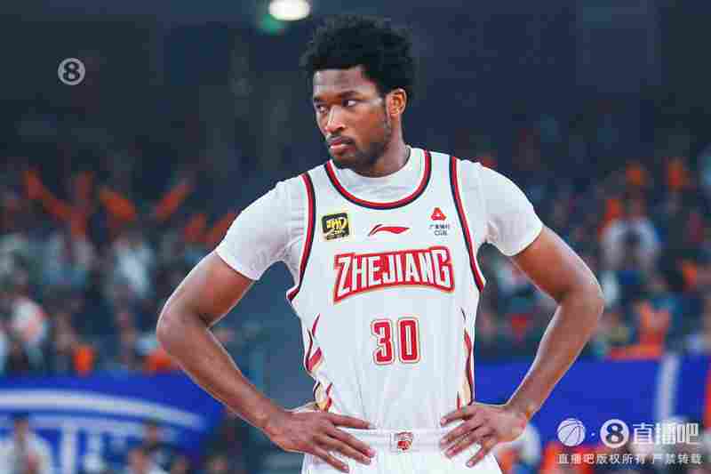 直播吧：浙江队与内线外援琼斯达成续约协议 双方约定NBA机会优先